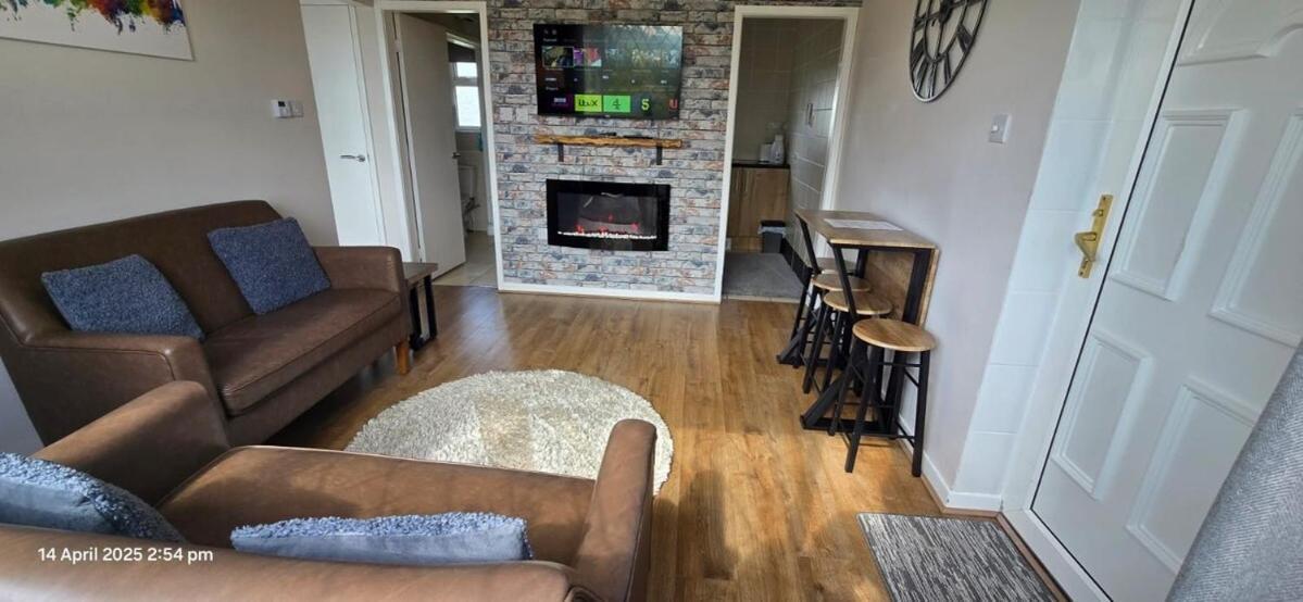 Cozy Nook Apartment Gristhorpe ภายนอก รูปภาพ
